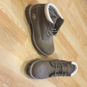Timberland waterproof Men’s boot size 9